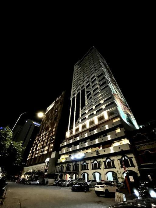 Apartamento #16 M101 Dang Wangi Klcc View Pool By Livin Kuala Lumpur Exterior foto
