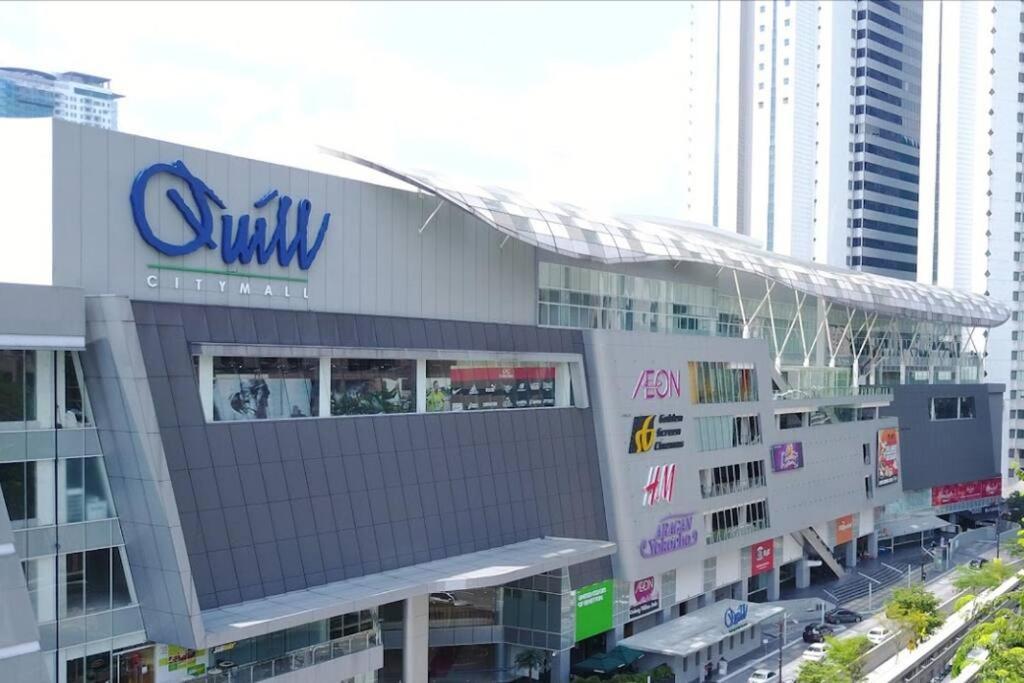 Apartamento #16 M101 Dang Wangi Klcc View Pool By Livin Kuala Lumpur Exterior foto